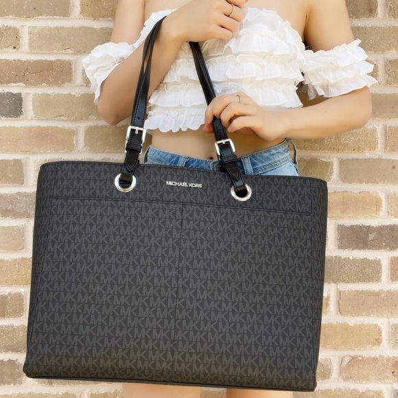 Gaby’sBags💕NWT Michael Kors Large Tote - Picture 4 of 4